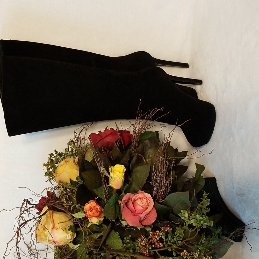 GIUSEPPE ZANOTTI SUEDE PLATFORM BOOTS - Size 8